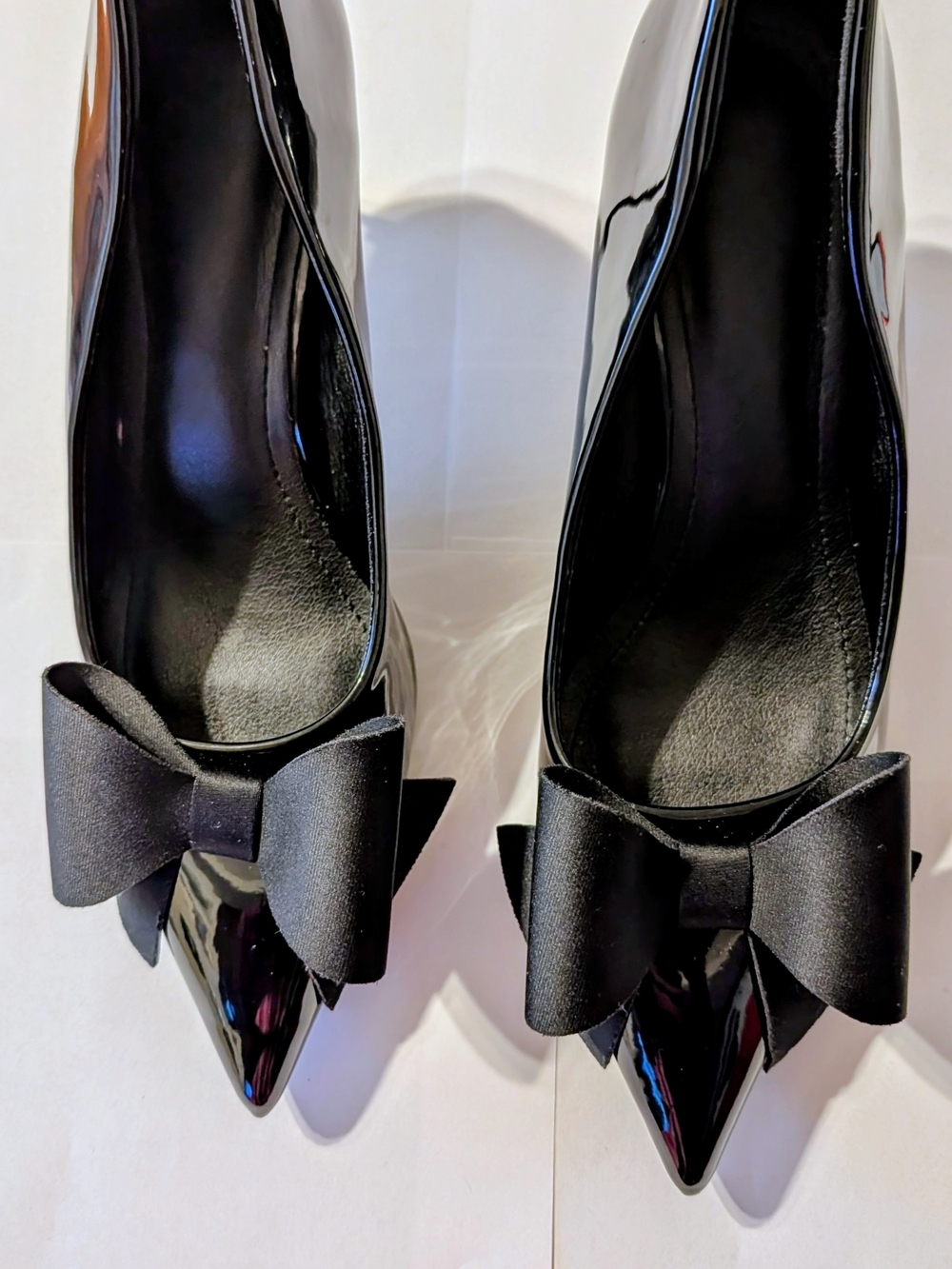 Women's Black Patent Pointed-Toe Bow Heels